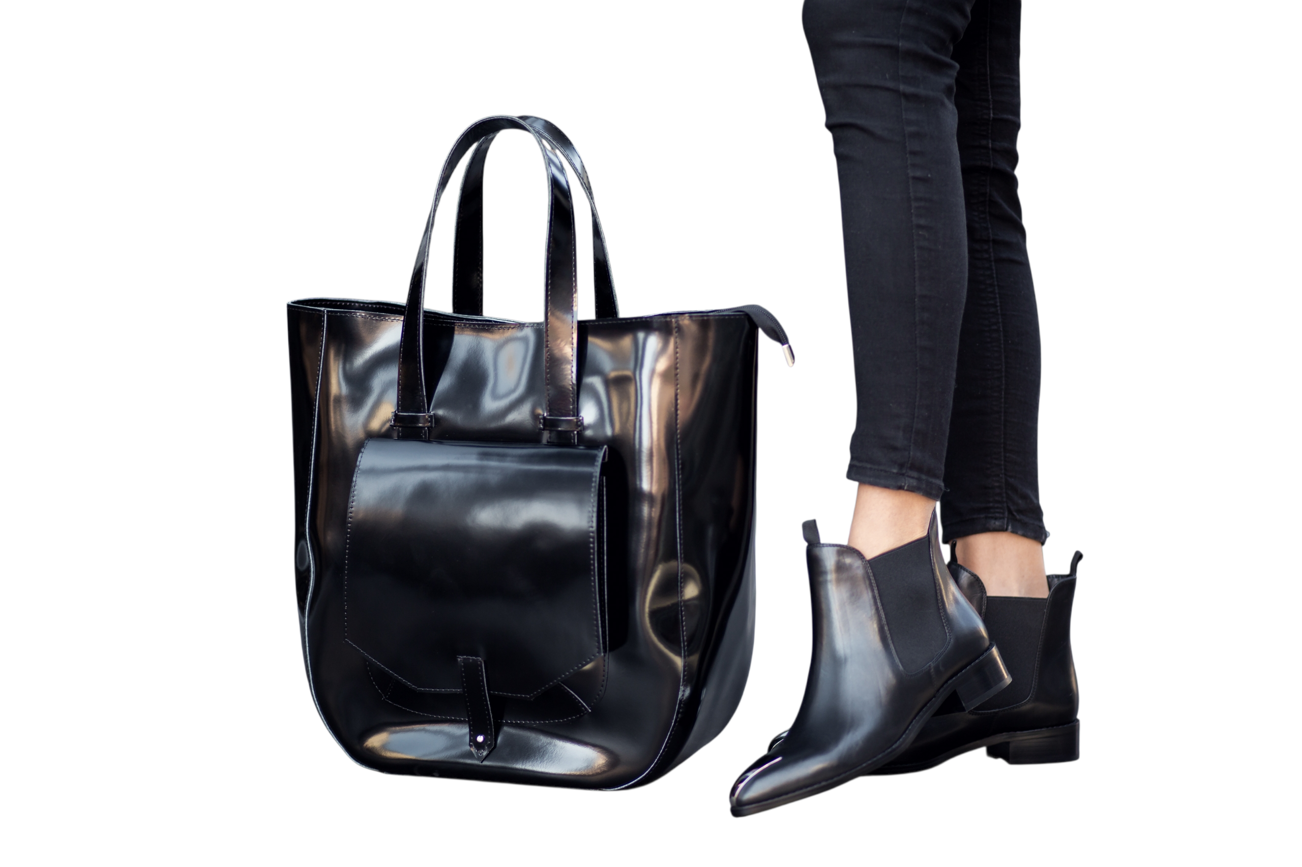 BLACK LEATHER SHOE POLISH 3.527 FL OZ PLUS FREE TOWEL